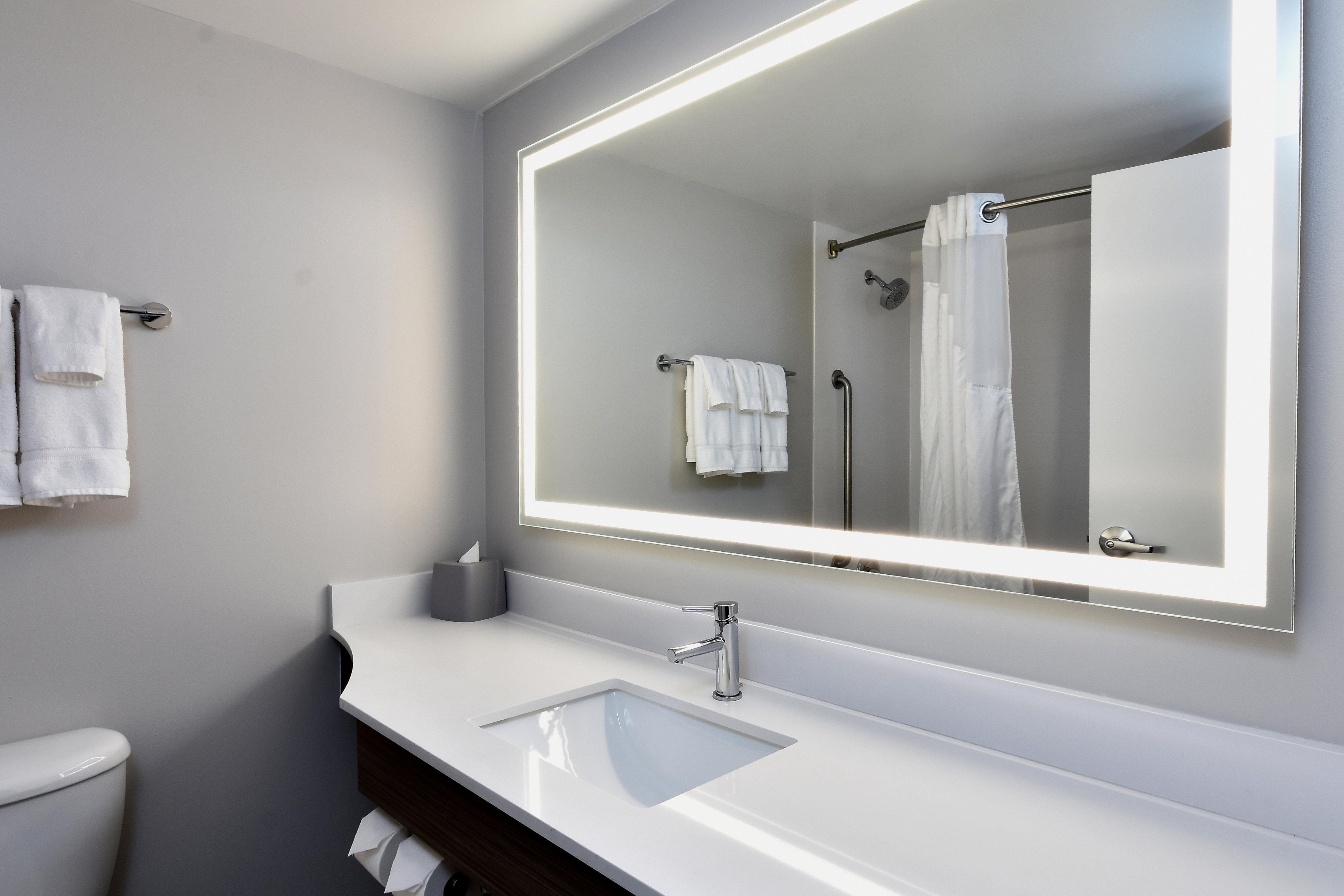 Express Richmond I-64 Short Pump Area By Ihg Hotel 2*
