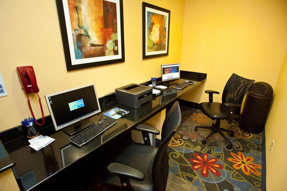 Holiday Express Richmond I-64 Short Pump Area By Ihg Hotel Innsbrook