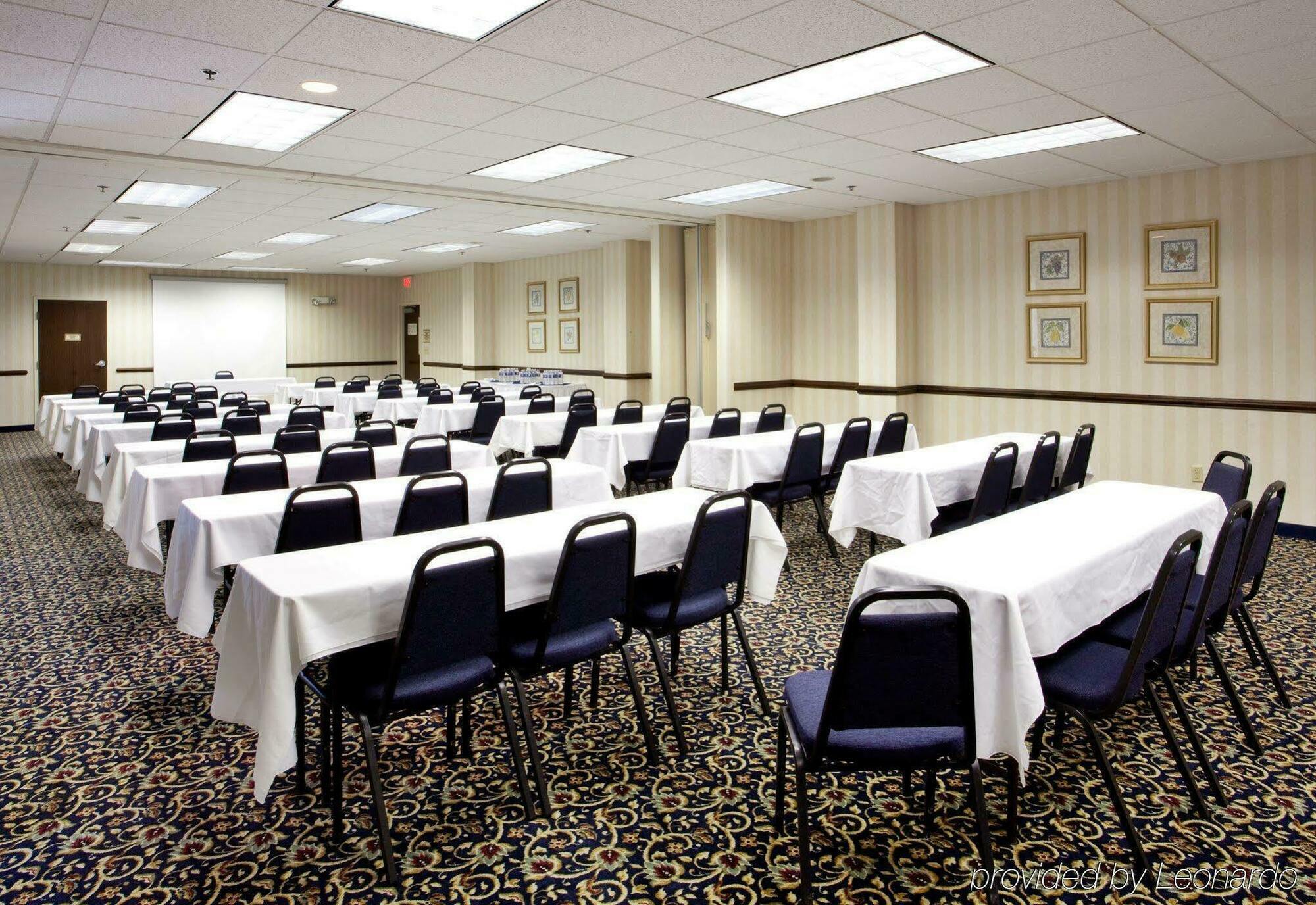 Express Richmond I-64 Short Pump Area By Ihg Hotel 2*